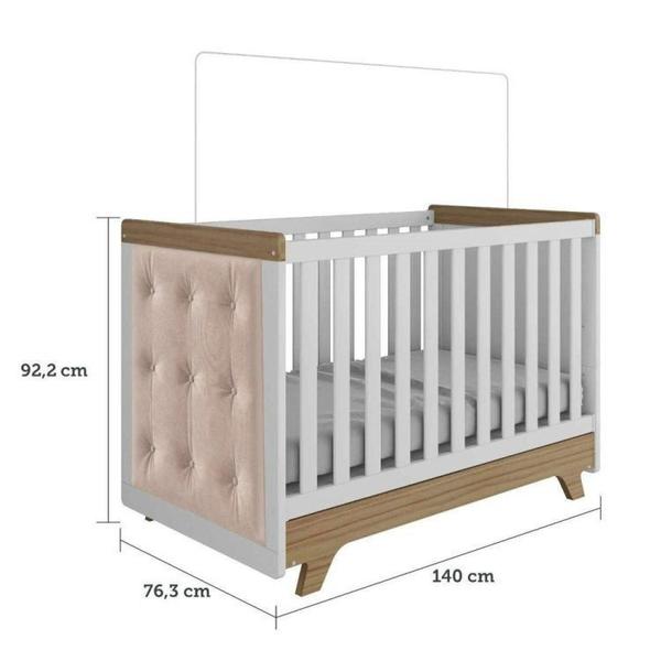 Conjunto para Quarto de Bebê com Cômoda e Berço com Capitone Retrô Móveis Peroba Branco Brilho/Carvalho/Pena Areia Imagem de Conjunto para Quarto de Bebê com Cômoda e Berço com Capitone Retrô Móveis Peroba Branco Brilho/Carvalho/Pena Areia
