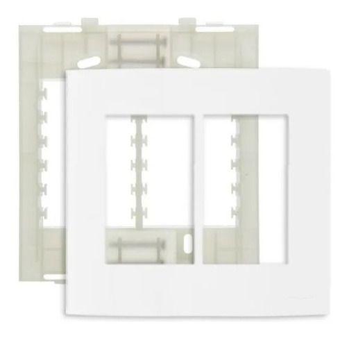 Imagem de Conjunto Placa 4 x 4 6P Horizontais Branco + Suporte - Margirius Sleek