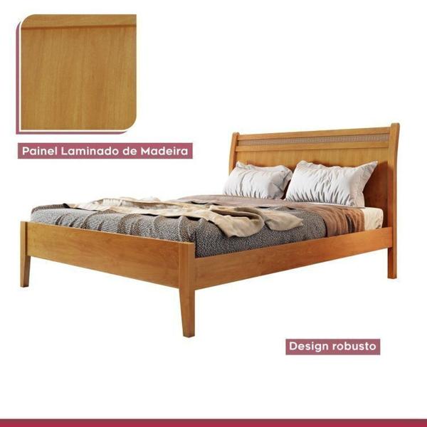 Imagem de Conjunto Quarto de Casal Cama Madeira Maciça Rattan 140cm e Cômoda Rattan 5 Gavetas com Sapateira Amêndoa Mel