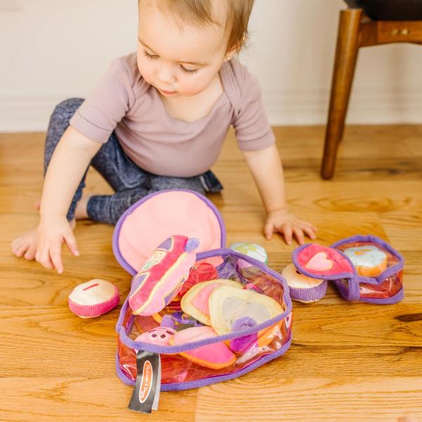 Conjunto Soft Play Toy Melissa & Doug Pretty Purse Fill and Spill Imagem de Conjunto Soft Play Toy Melissa & Doug Pretty Purse Fill and Spill
