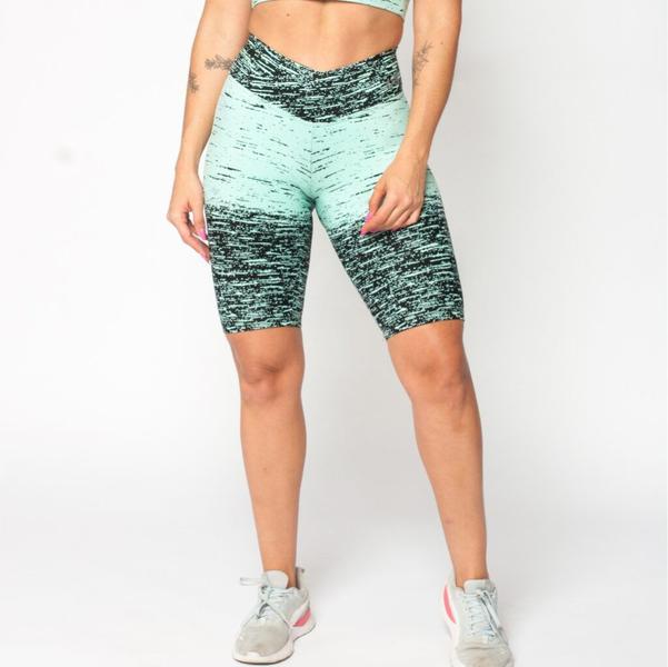 Conjunto Top e Bermuda BYG Jackar Poliamida Acquaril - BYG Moda Fitness Imagem de Conjunto Top e Bermuda BYG Jackar Poliamida Acquaril
