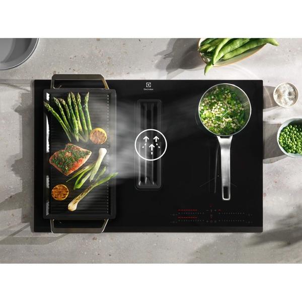 Imagem de Cooktop de Indução 2 em 1 com Coifa Integrada Electrolux Expert (IE8CH)