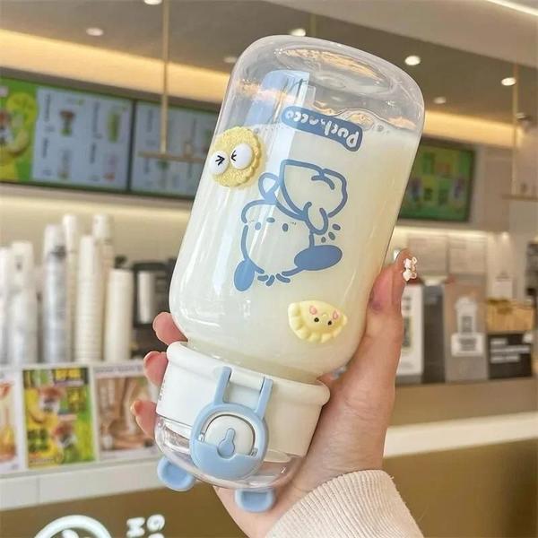 Imagem de Copo de Água Hello Kitty e Pochacco 500ml - Com Canudo e Design de Desenho Animado