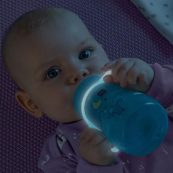 Imagem de Copo De Treinamento Mam Trainer+ Night 220ml 4m+ infantil azul 