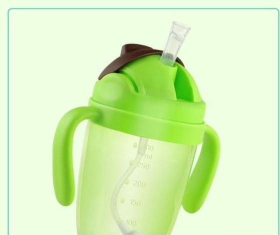 Copos de garrafas de alimentação de sucção de 300ml para bebês Mamadeira de leite de leite baby feeding mamadeira infantil treinamento infantil com copos de alça Xícaras (Verde) - HTTN Imagem de Copos de garrafas de alimentação de sucção de 300ml para bebês Mamadeira de leite de leite baby feeding mamadeira infantil treinamento infantil com copos de alça Xícaras (Verde)