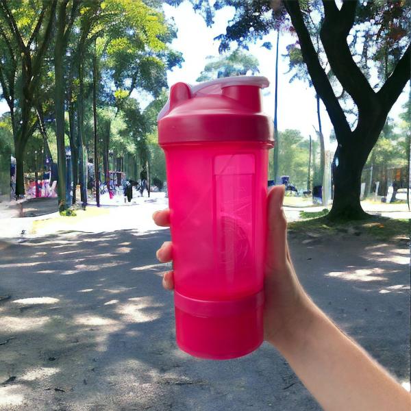 Imagem de Coqueteleira Shaker Weezer BPA Free Com Porta Whey e Comprimido Unissex