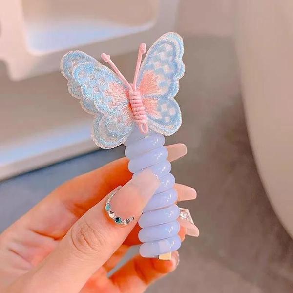 Corda de Cabelo Infantil com Borboleta Bordada - Elástica e Espiral Imagem de Corda de Cabelo Infantil com Borboleta Bordada - Elástica e Espiral