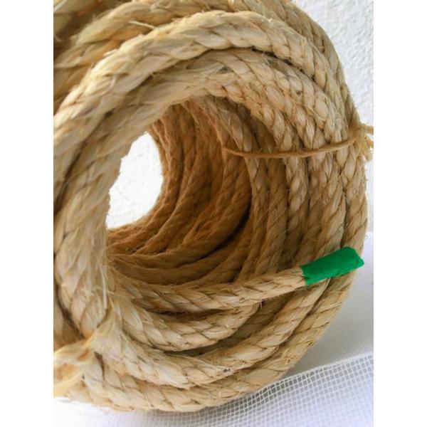 Imagem de Corda De Sisal Natural 8mm 5 Mts Rasada Arranhador Para Gatos E Artesanato Em Geral