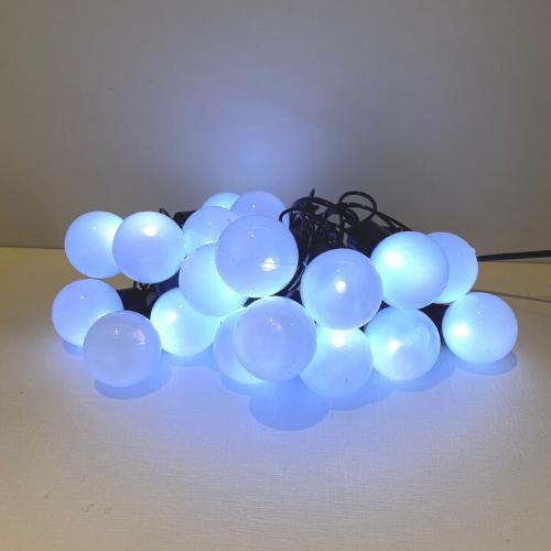 Imagem de Cordão de Lâmpadas de LED em Formato de Bolinha Opaca