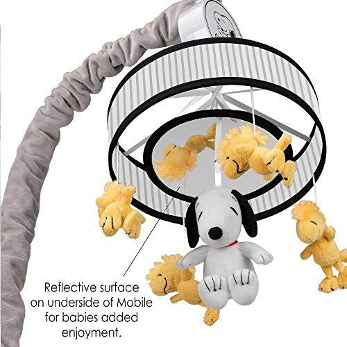 Imagem de Cordeiros & Hera Clássico Snoopy Musical Baby Crib Mobile Soother Toy - Preto / Amarelo