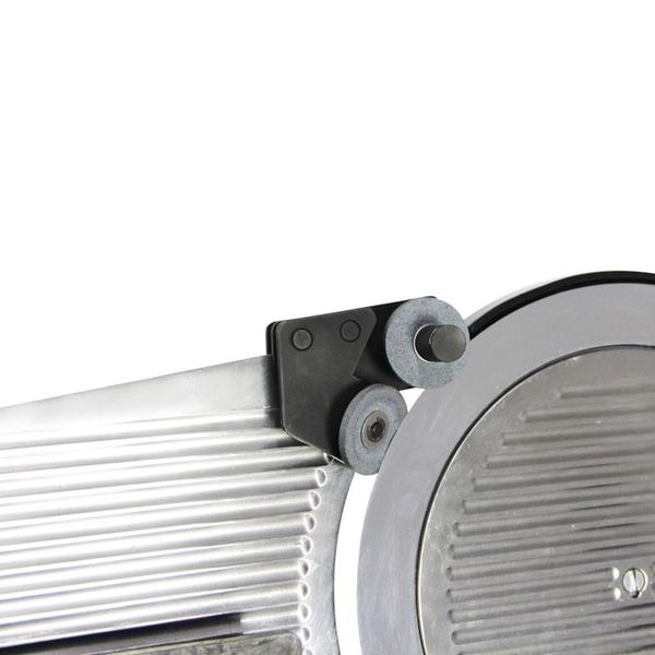 Cortador de Frios Inclinado Metvisa 300mm 0,33CV Profissional 110V - CFI300 Imagem de Cortador de Frios Inclinado Metvisa 300mm 0,33CV Profissional 110V - CFI300