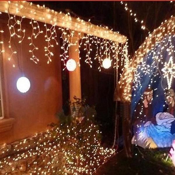 Imagem de Cortina Cascata Cordão Fio com 200 Led  Branco 8 Funções 110V