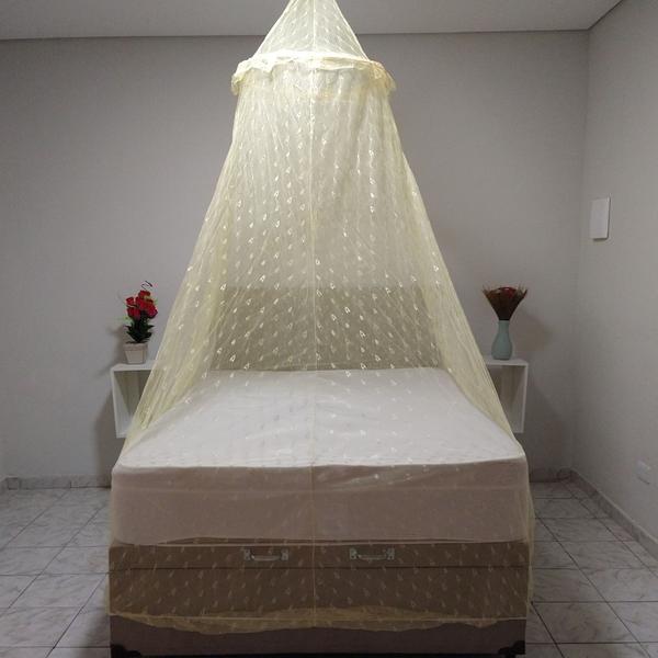 Imagem de Cortinado mosquiteiro para pendurar no teto renda om furos pequenos protege de pernilongos