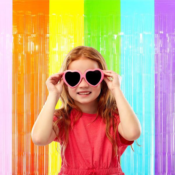 Imagem de Cortinas com franjas e decorações de fundo Zachely Pastel Rainbow