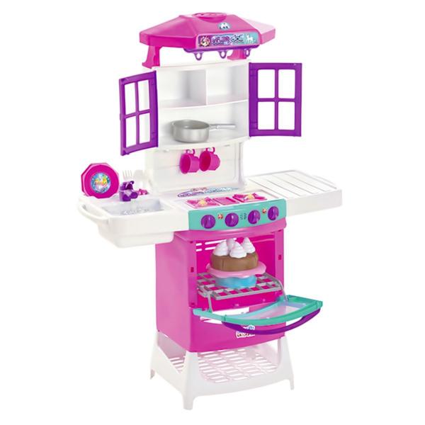 Cozinha Meg Doll Eletrônica Armário Fogão Pia Sai Água - Magic Toys Imagem de Cozinha Meg Doll Eletrônica Armário Fogão Pia Sai Água