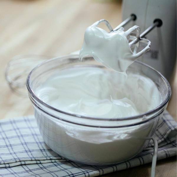 Creme de leite bate chantilly 35% gordura 200ml piracanjuba Imagem de Creme de leite bate chantilly 35% gordura 200ml piracanjuba