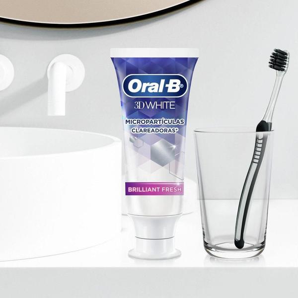 Imagem de Creme Dental Oral-B 3D White Brilliant Fresh - 70g