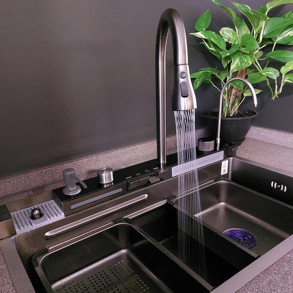 Imagem de Cuba de Cozinha Smart Preta Aço Inox com Torneira e Cascata Completa