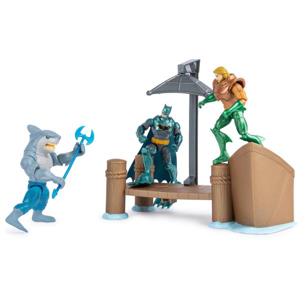 Imagem de DC Comics, Gotham City Harbor Chaos Playset  Batman de 4 polegadas, Aquaman, King Shark Action Figures  Brinquedos Infantis para Meninos e Meninas de 3 anos ou mais (Exclusivo da Amazônia)