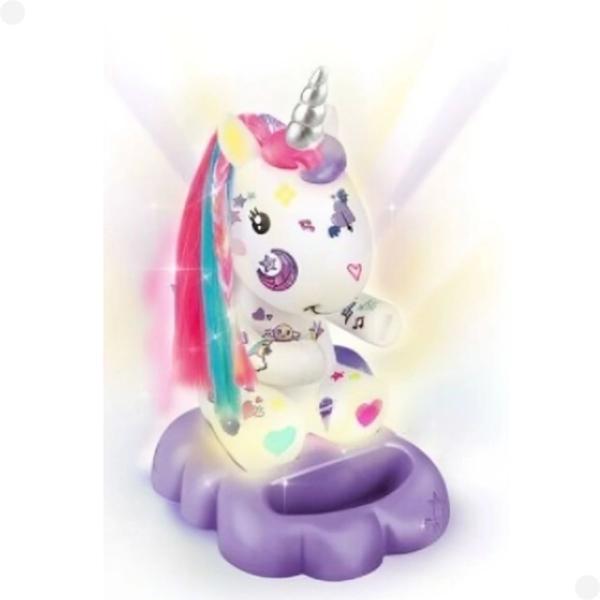 Decore Seu Unicórnio Glow In The Dark Grande C/ Acessórios F0150 7 - Fun Imagem de Decore Seu Unicórnio Glow In The Dark Grande C/ Acessórios F0150 7 - Fun