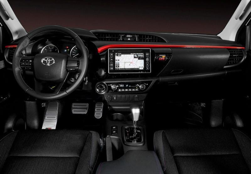 Imagem de Descanso + Pedaleira Toyota Hilux Gr Sport 2019-2021 Prata