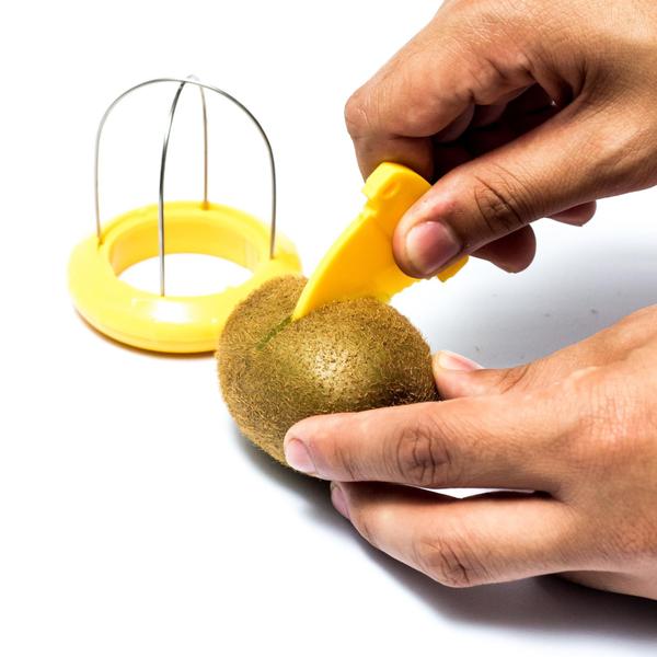Descascador De Frutas Com Polpa Kiwi Em Plástico Colorido - Dasshaus Imagem de Descascador De Frutas Com Polpa Kiwi Em Plástico Colorido