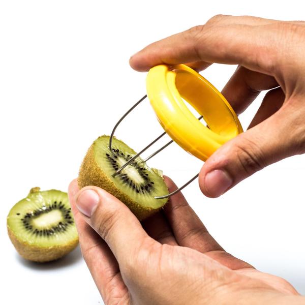 Descascador De Frutas Com Polpa Kiwi Em Plástico Colorido - Dasshaus Imagem de Descascador De Frutas Com Polpa Kiwi Em Plástico Colorido