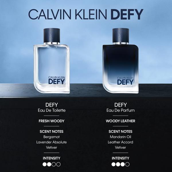 Imagem de Desodorante em bastão Calvin Klein Defy para homens 75mL