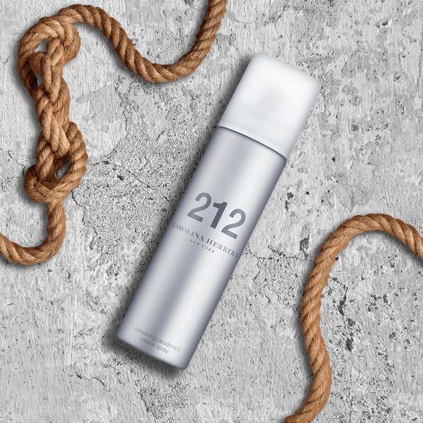 Imagem de Desodorante Spray Carolina Herrera 212 Feminino 150 Ml