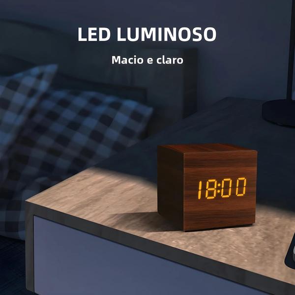 Imagem de Despertador Digital LED De Madeira Controle De Voz USB AAA Relógio De Mesa Alimentado