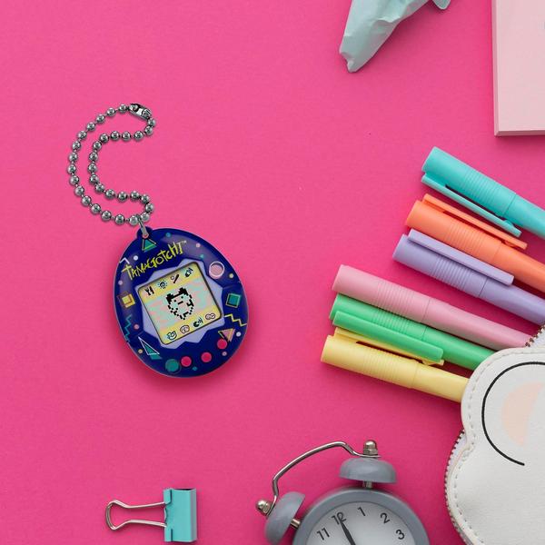 Imagem de Digital Pet Tamagotchi Original dos anos 90 com jogo de personagens