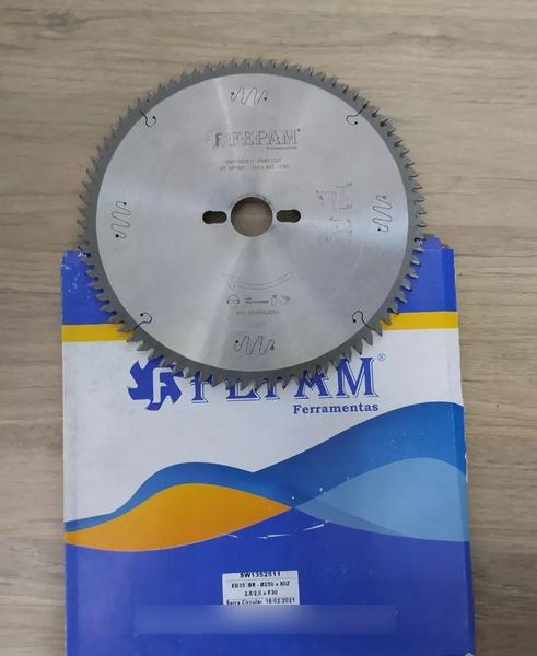 Disco de Serra Circular MDF 250 x 80 (2,8/2,0 Furo 30mm 35º) Corte Fino Fepam Imagem de Disco de Serra Circular MDF 250 x 80 (2,8/2,0 Furo 30mm 35º) Corte Fino Fepam