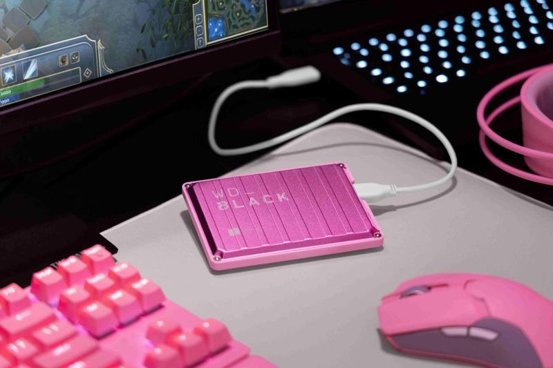 Imagem de Disco rígido externo portátil WD_BLACK P10 4TB rosa