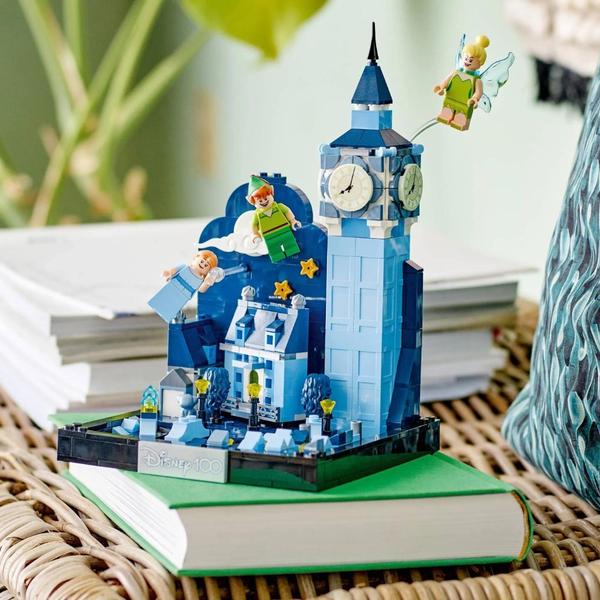 Imagem de Disney O Voo De Peter Pan E Wendy Sobre Londres 43232 LEGO