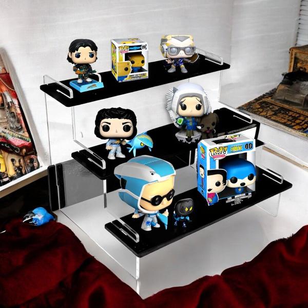 Imagem de Display Acrílico Transparente Escadinha 3 Níveis Funko Pop Esmaltes Cosméticos Lojas