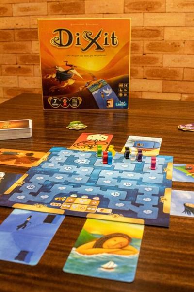 Imagem de Dixit - 2ª Edição Galápagos Jogo De Mesa Cartas E Tabuleiro