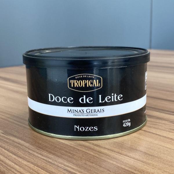Doce de leite tropical c/ nozes lata 420gr Imagem de Doce de leite tropical c/ nozes lata 420gr