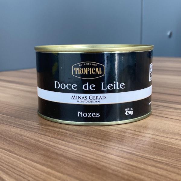 Doce de leite tropical c/ nozes lata 420gr Imagem de Doce de leite tropical c/ nozes lata 420gr