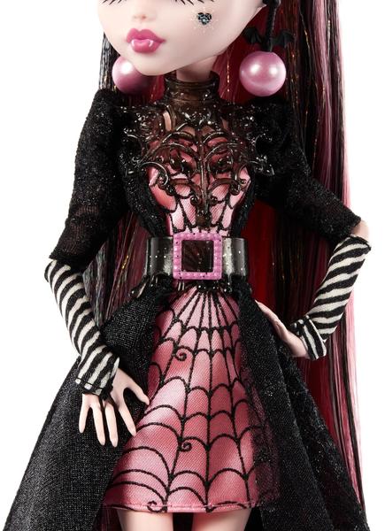 Imagem de Doll Monster High Draculaura Howliday Edition com vestido rosa