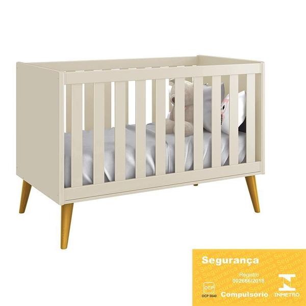 Dormitório Completo Infantil Theo 3 Portas, Cômoda 6 Gavetas, Berço com Pés Amadeirado e Colchão D18 - Reller Móveis Imagem de Dormitório Completo Infantil Theo 3 Portas, Cômoda 6 Gavetas, Berço com Pés Amadeirado e Colchão D18 - Reller Móveis