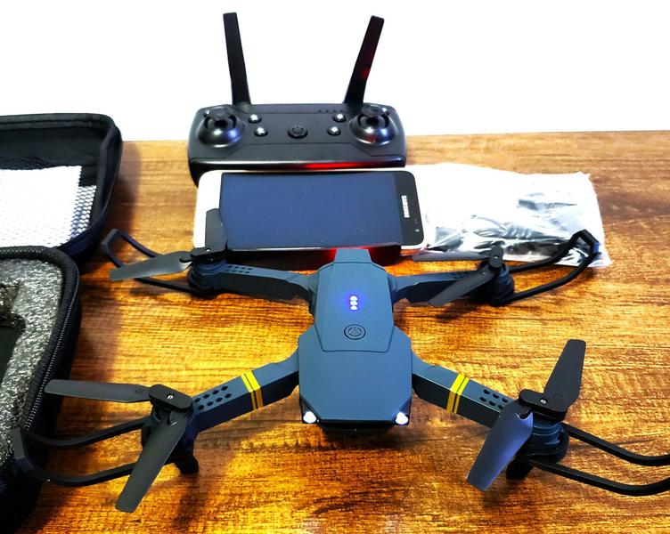 Drone Com Câmera Em Tempo Real E58 Completo Novo Com Maleta e Acessórios