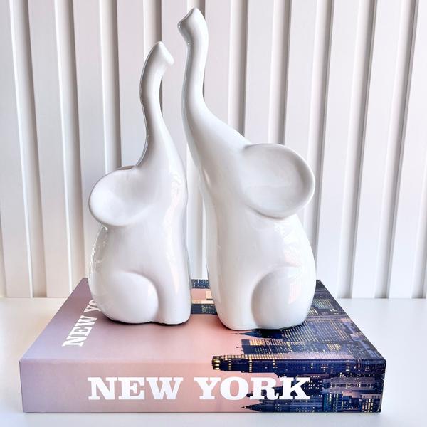 Imagem de Dupla escultura elefante branco mãe e filho de cerâmica