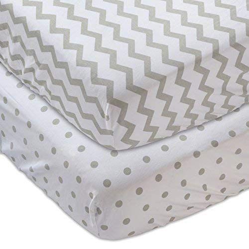 Imagem de Ely's & Co. Patente Pendente Folha de Berço Impermeável  Toddler Sheet, No Need for Mattress Pad Cover, 2 Pack Grey Chevron e Polka Dots, Unissex for Baby Boy and Baby Girl