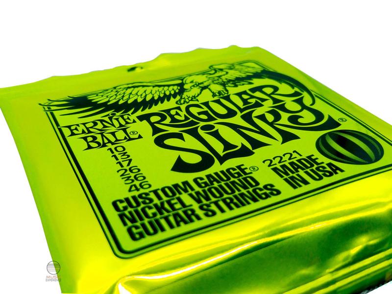 Imagem de Encordoamento Ernie Ball 010 046 para guitarra P02221 Slinky