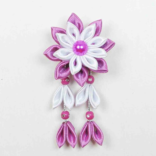 Enfeite De Flor P/ Cabelo - Kanzashi. Modelo Margarida. - Kanzashi by Nice Imagem de Enfeite De Flor P/ Cabelo - Kanzashi. Modelo Margarida.