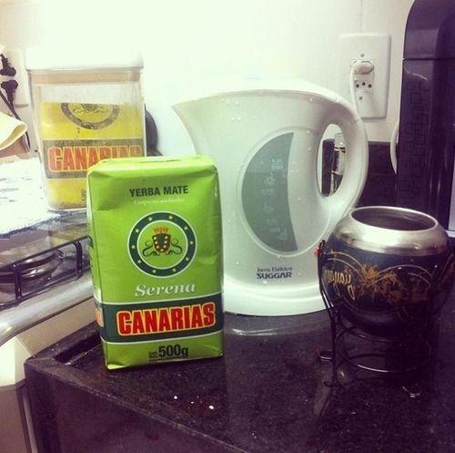 Erva Mate Chimarrão CANARIAS SERENA composta Uruguaia 1KG Imagem de Erva Mate Chimarrão CANARIAS SERENA composta Uruguaia 1KG