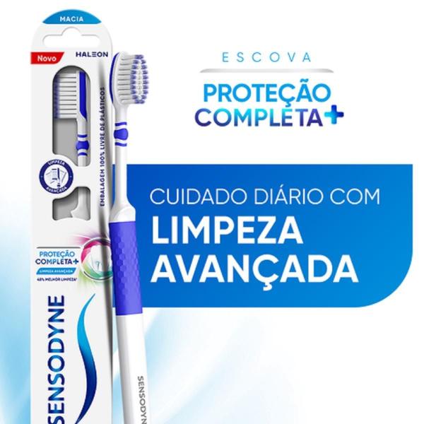 Imagem de Escova De Dente Ext Macia Proteção Completa Sensodyne Kit X3