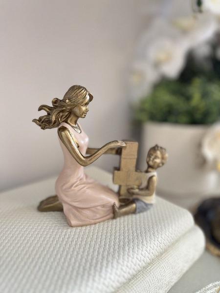 Imagem de Escultura Decorativa Mãe Com Filho