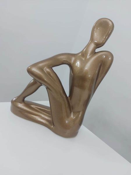 Imagem de Escultura em Cerâmica Bailarino Dourada