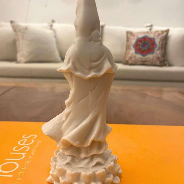 Imagem de Escultura Kuan Yin De Pó De Mármore Branco 14Cm